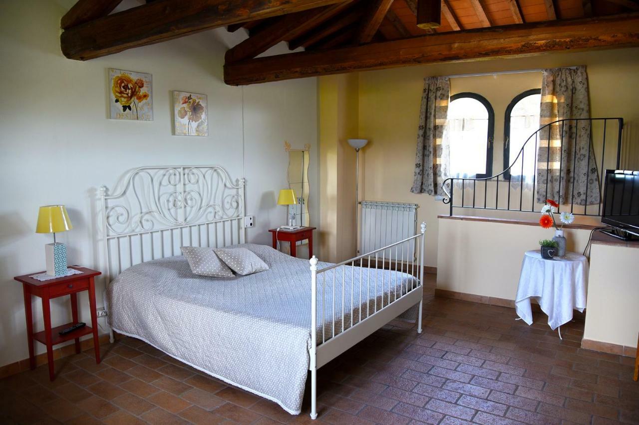 Podere Chiocciola Poggibonsi Extérieur photo